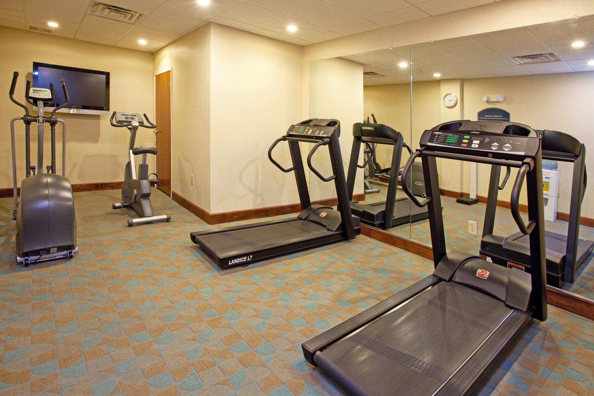 Holiday Inn Express Hotel And Suites Petersburg - Fort Lee By Ihg Dış mekan fotoğraf