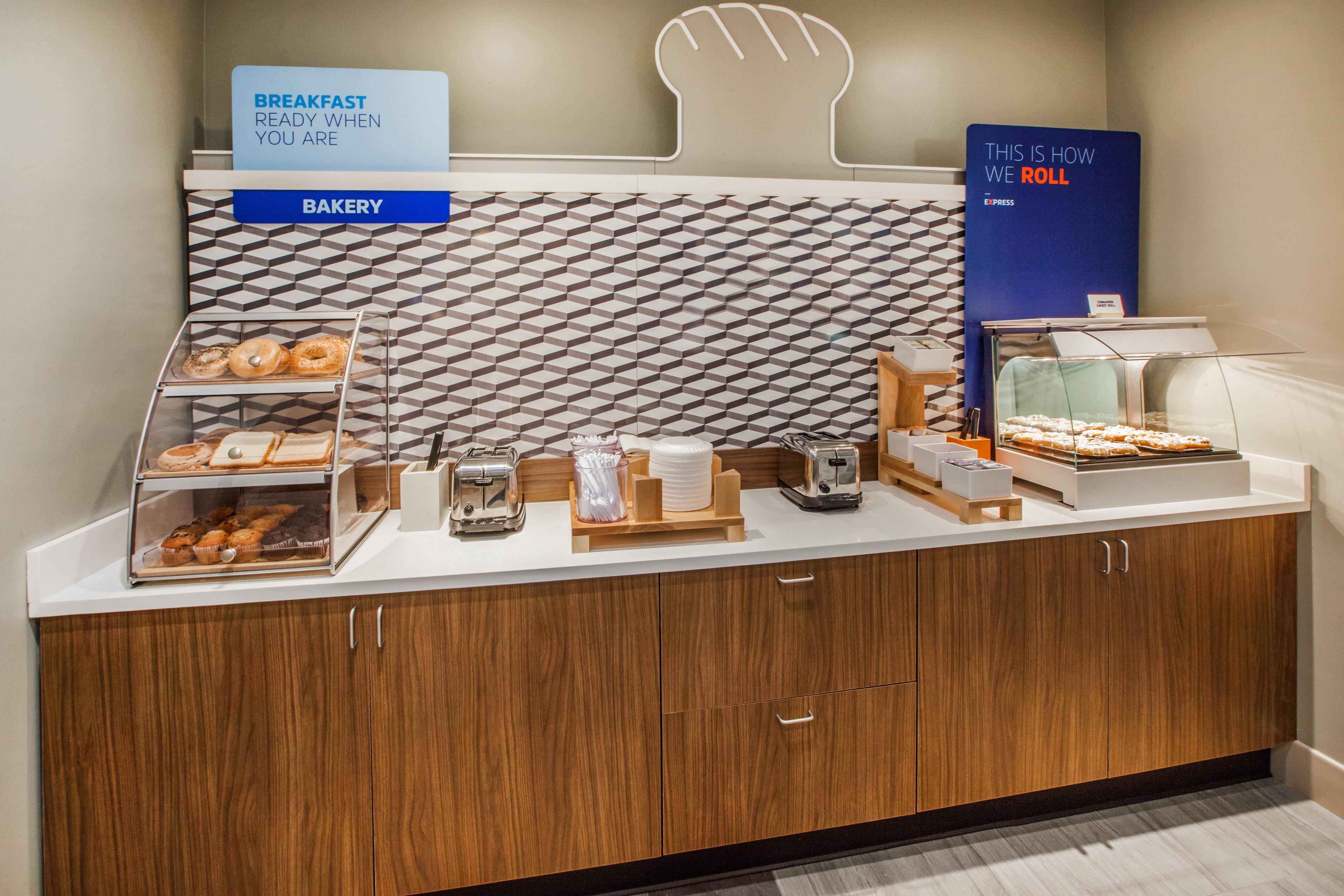 Holiday Inn Express Hotel And Suites Petersburg - Fort Lee By Ihg Dış mekan fotoğraf