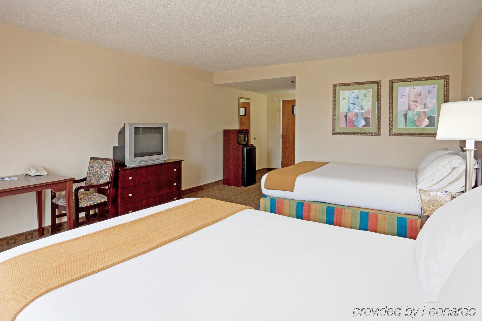 Holiday Inn Express Hotel And Suites Petersburg - Fort Lee By Ihg Dış mekan fotoğraf