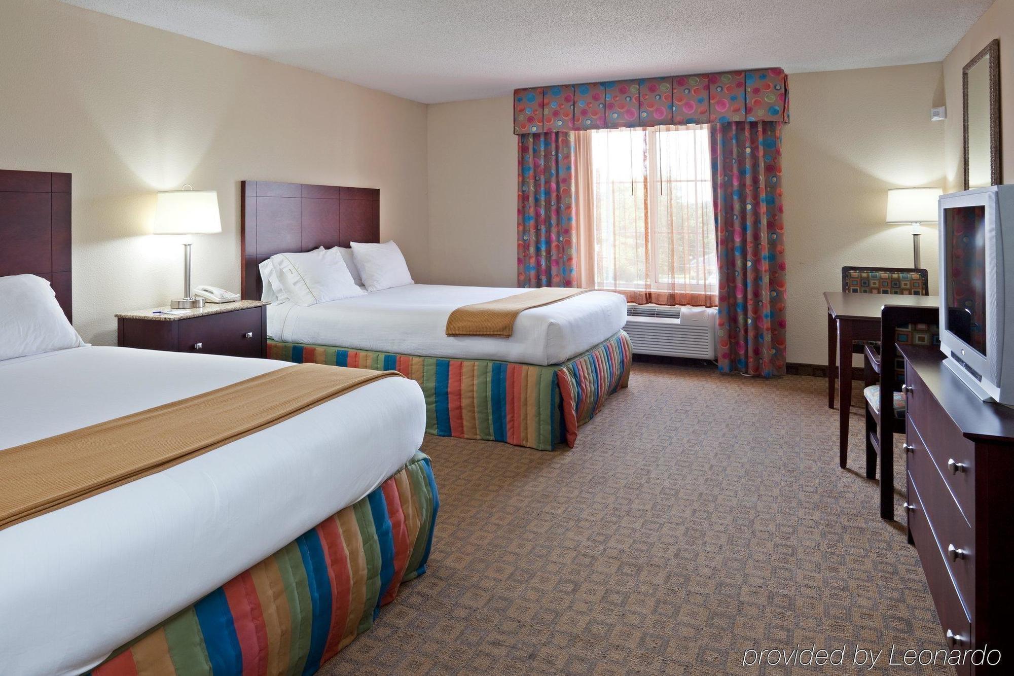 Holiday Inn Express Hotel And Suites Petersburg - Fort Lee By Ihg Dış mekan fotoğraf